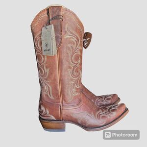NEW $229 ARIAT Women's Hazen Whiskey Barrel Western Snip Toe Boots Size 7.5
